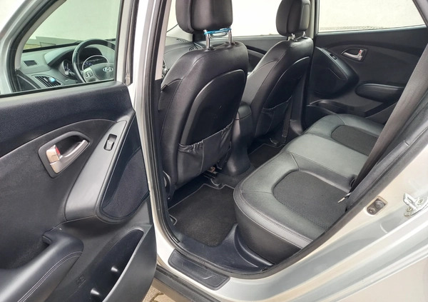 Hyundai ix35 cena 45700 przebieg: 157000, rok produkcji 2013 z Pabianice małe 211
